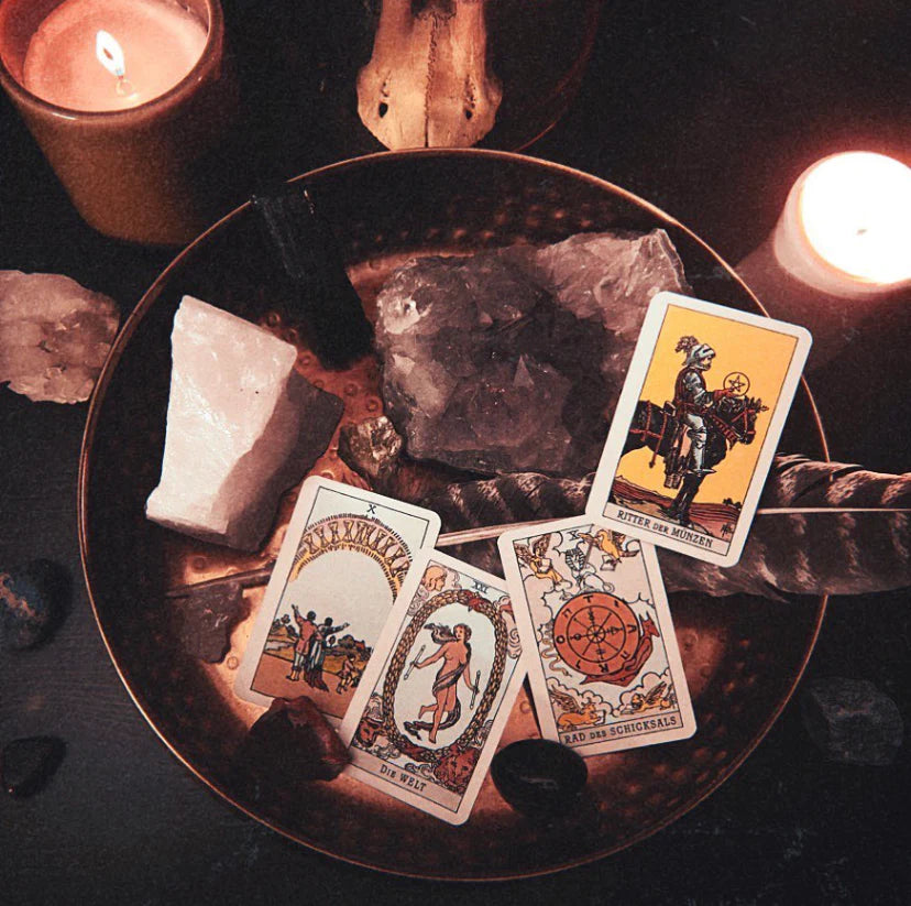 TAROT READING