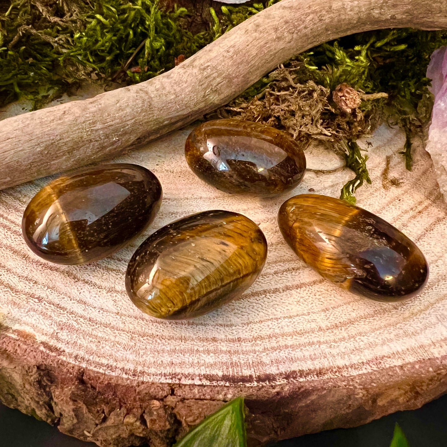 TIGER EYE tumbled stone